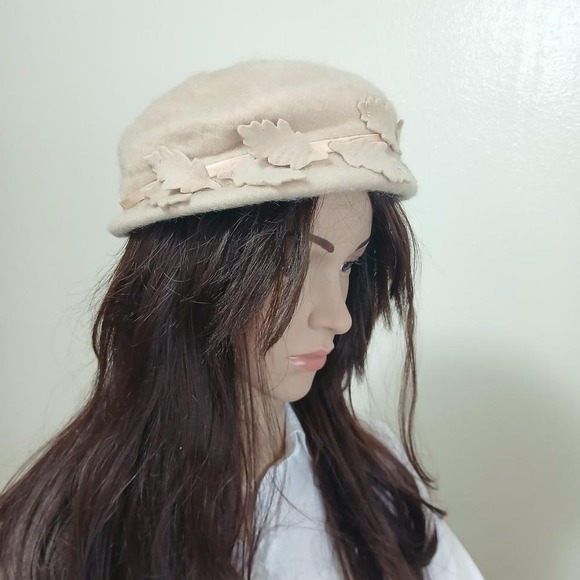 Vintage 50s beige cream wool felt cloche hat with applique autumn leaves - Picture 1 of 5